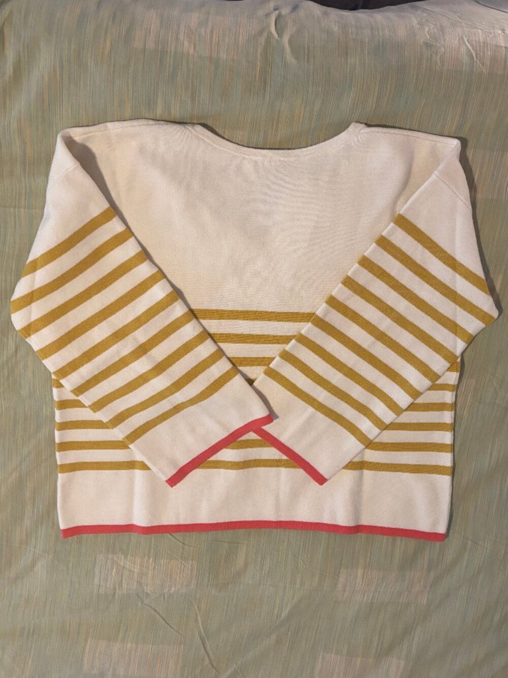 Moth by Anthropologie 3/4 sleeve split neck sweater (L) - Picture 3 of 9